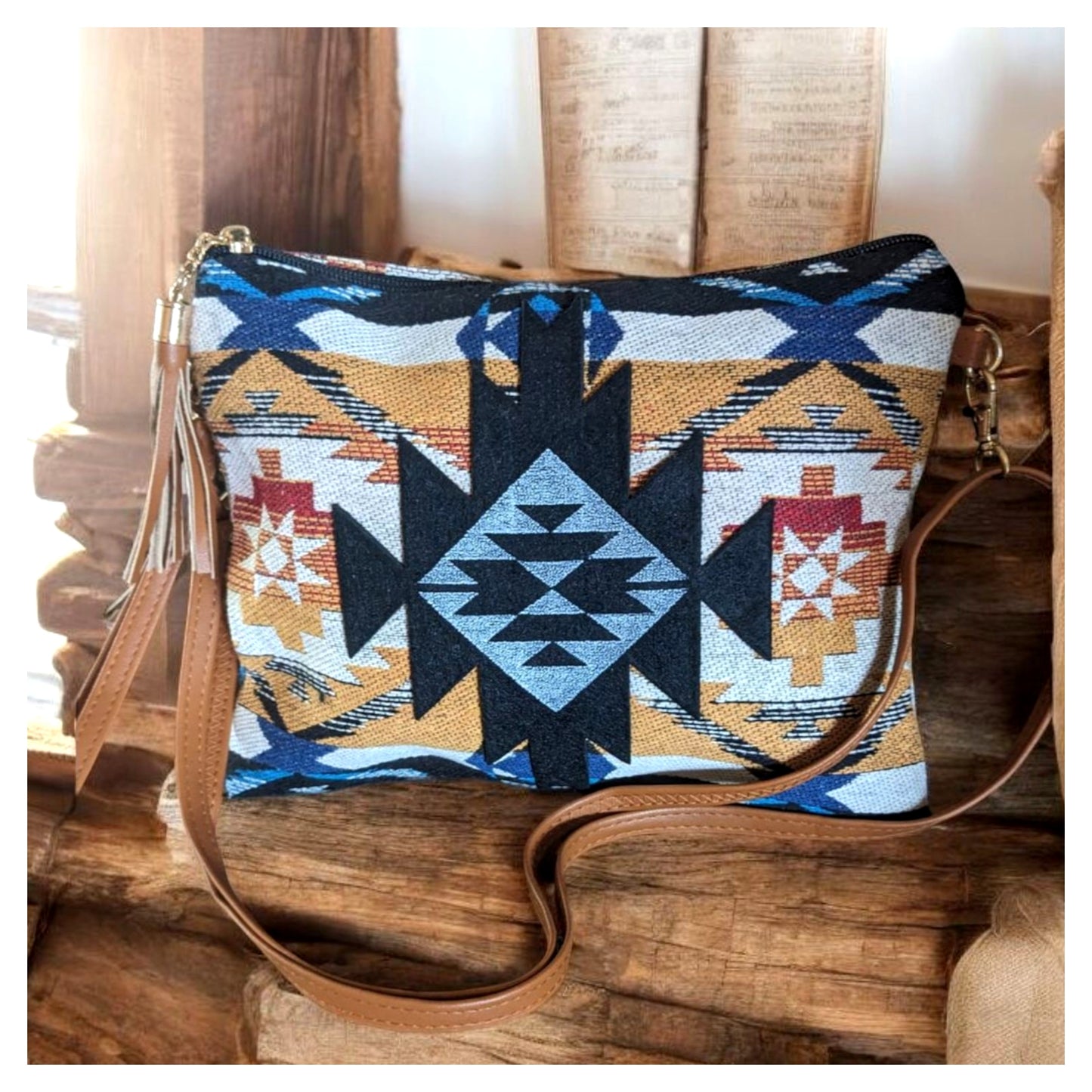 Cimarron Crossbody/Wristlet